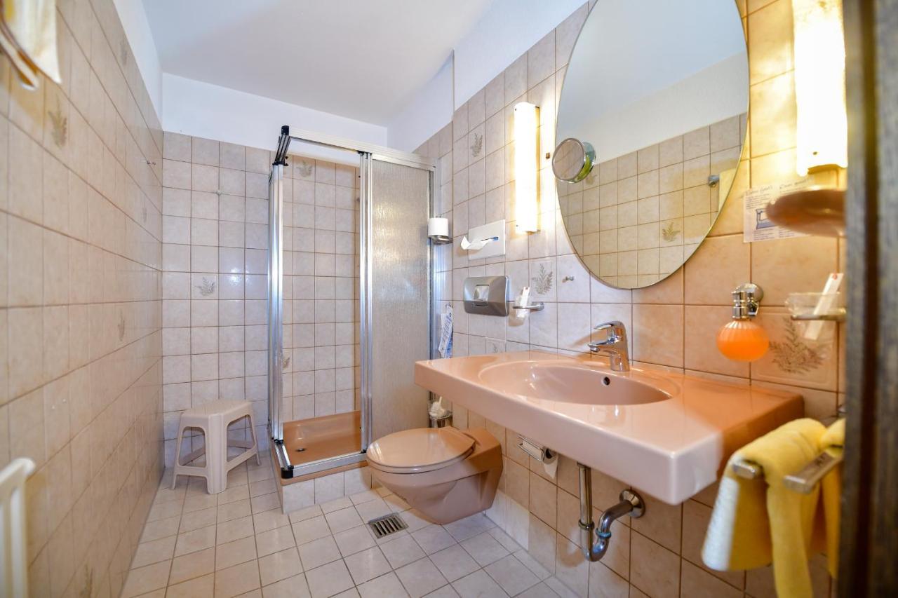 Hotel Zur Post Balve Exteriér fotografie